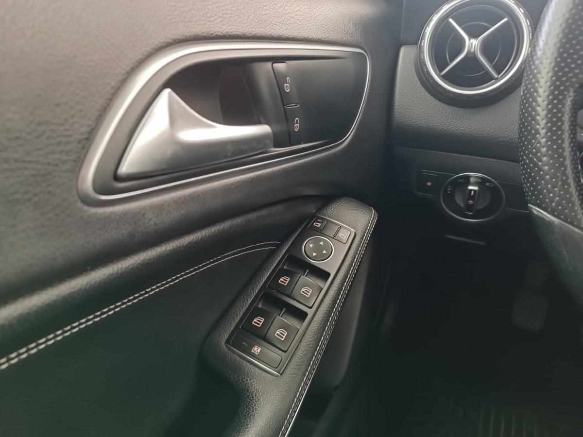 mercedes-benz-gla-180-cdi-2015-diesel-1461cc