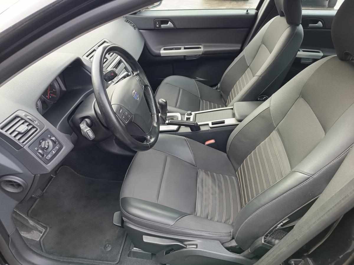 volvo-s40-1-6-d-2009-diesel-1560cc