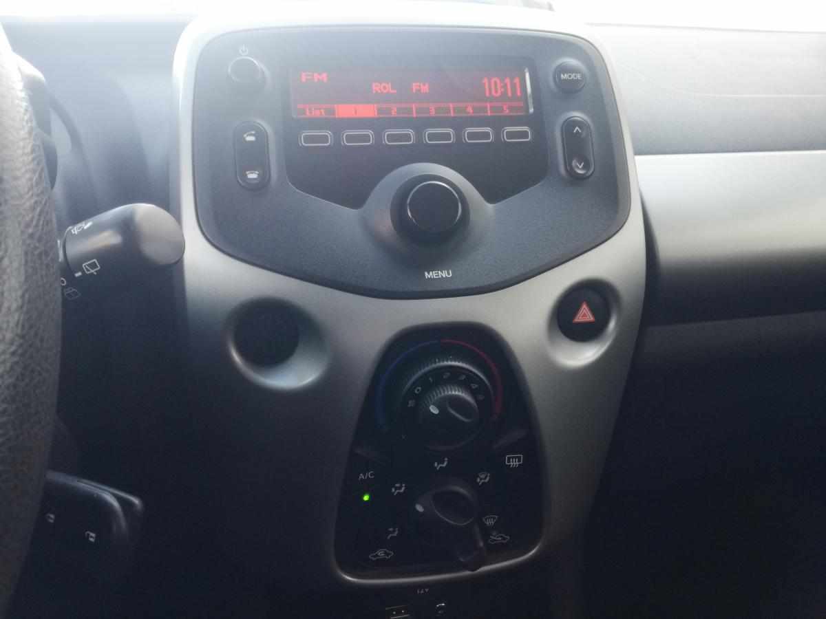 peugeot-108-1-0-vti-2016-gasolina-998cc