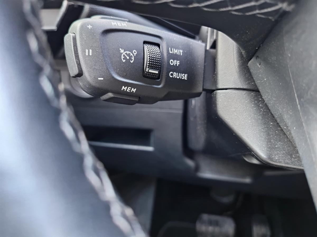 ds-ds-7-crossback-2022-hibrido-a-gasolina-1598cc
