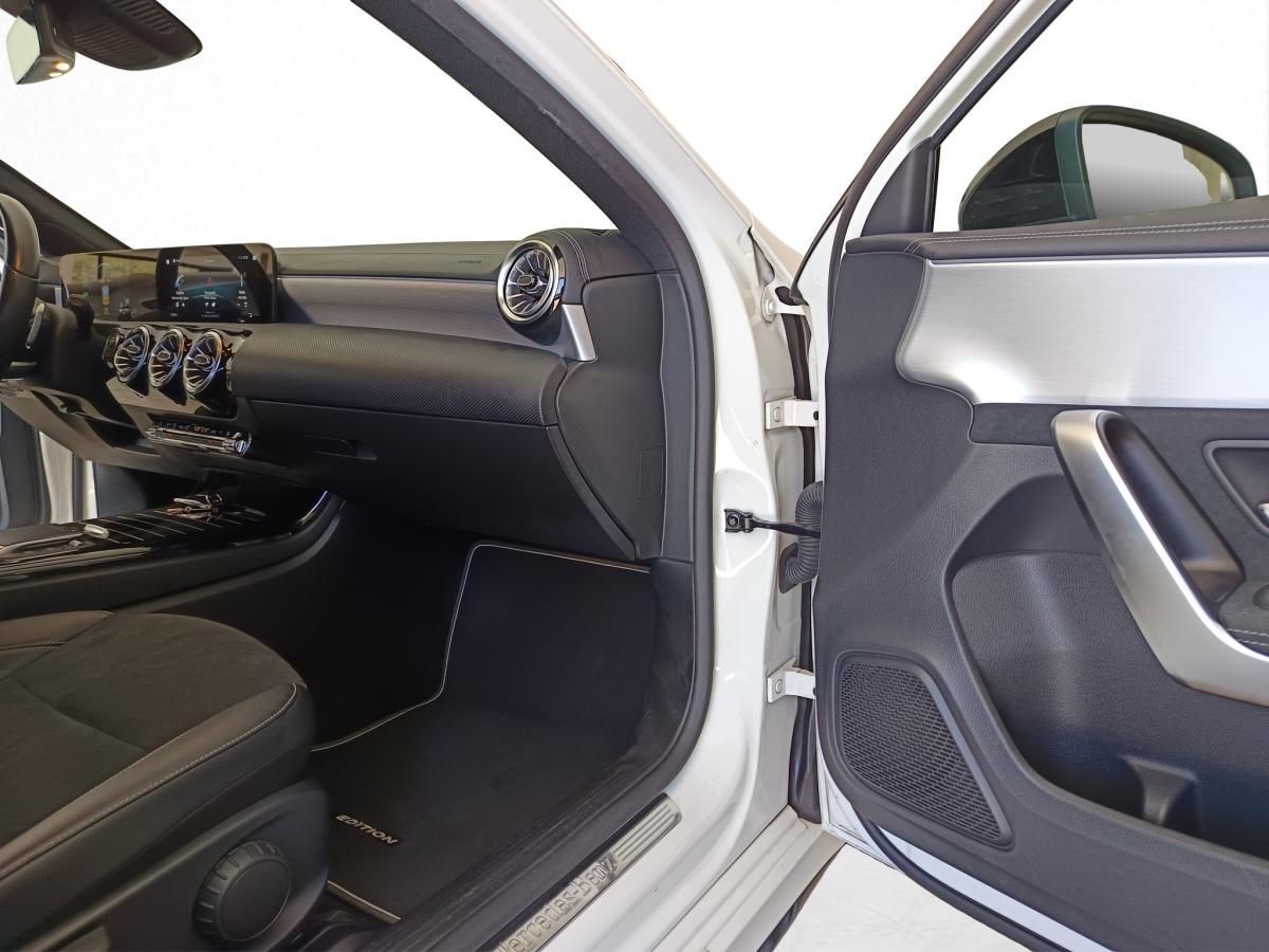 mercedes-benz-classe-a-2022-hibrido-a-gasolina-1332cc