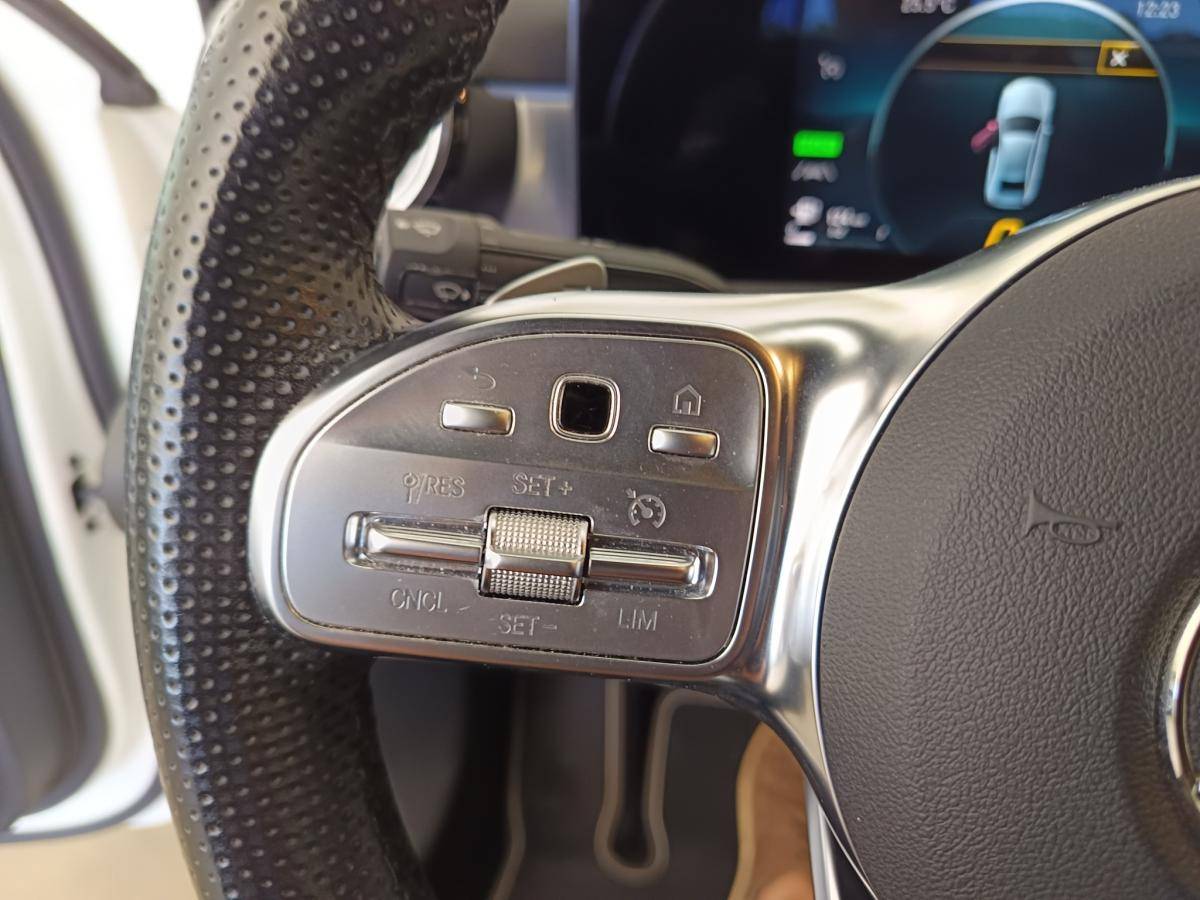 mercedes-benz-classe-a-2022-hibrido-a-gasolina-1332cc