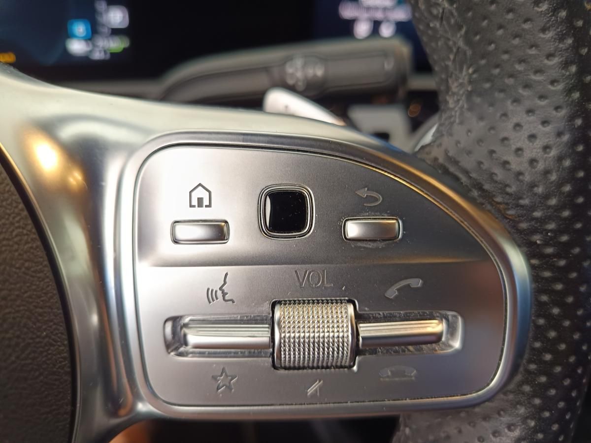 mercedes-benz-classe-a-2022-hibrido-a-gasolina-1332cc
