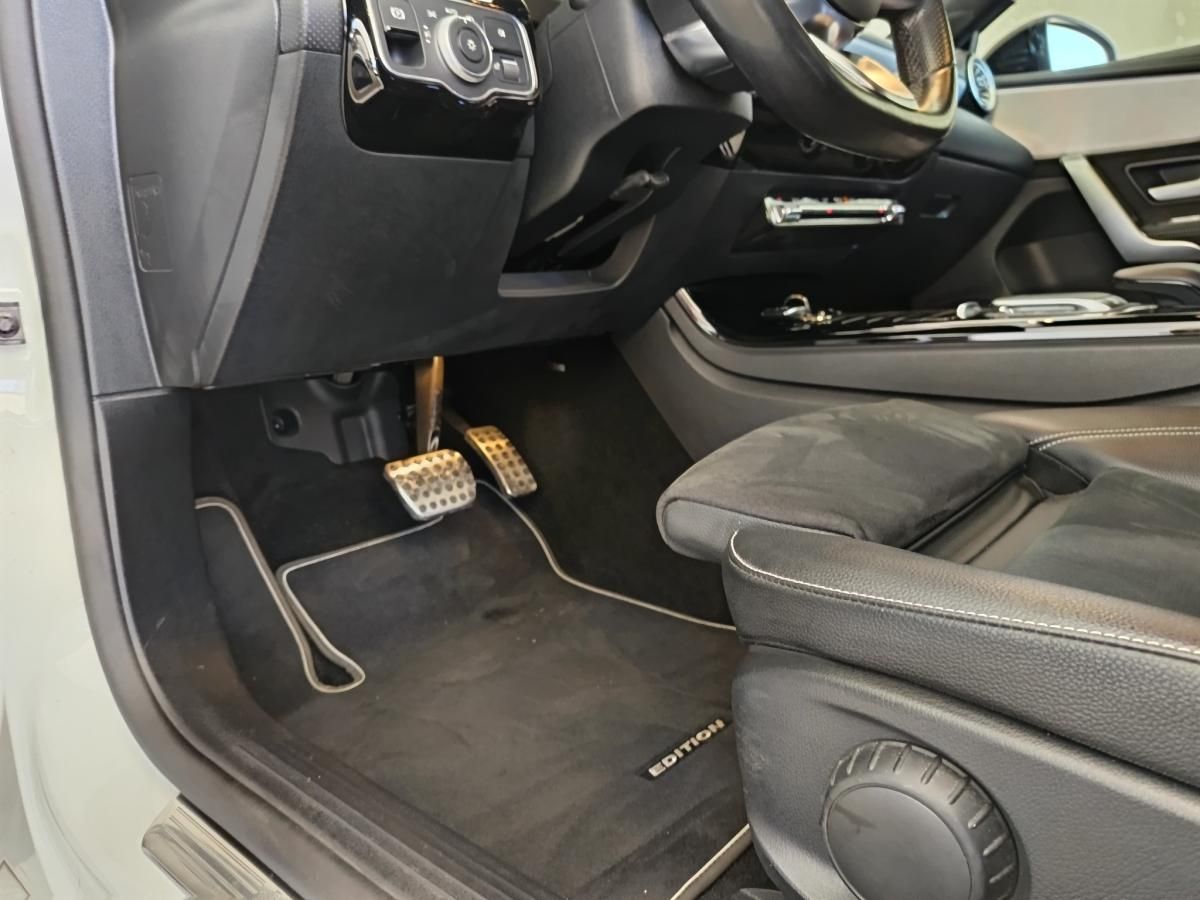 mercedes-benz-classe-a-2022-hibrido-a-gasolina-1332cc