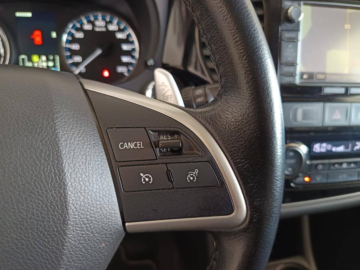 mitsubishi-outlander-2015-hibrido-a-gasolina-1998cc
