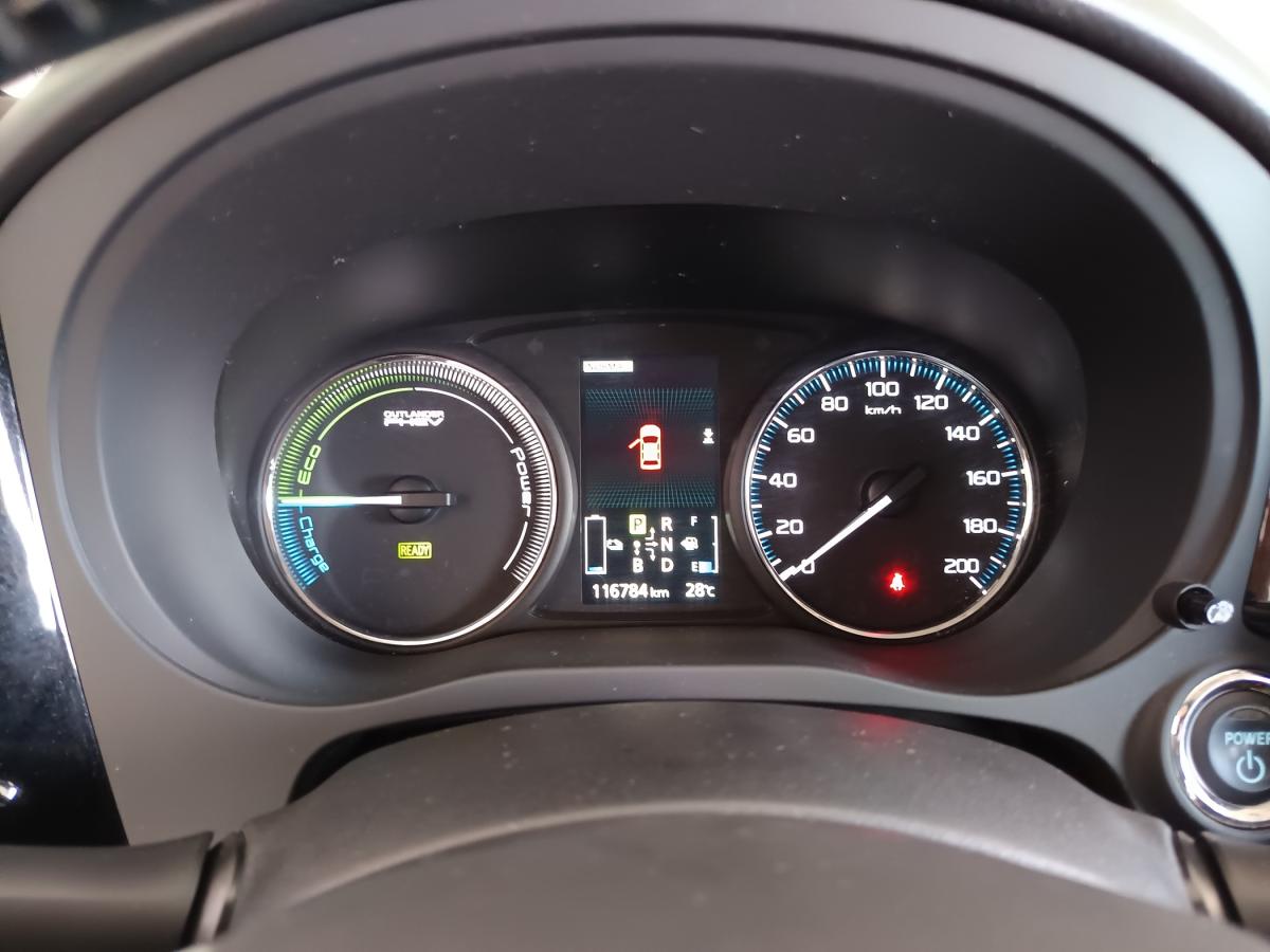 mitsubishi-outlander-2015-hibrido-a-gasolina-1998cc