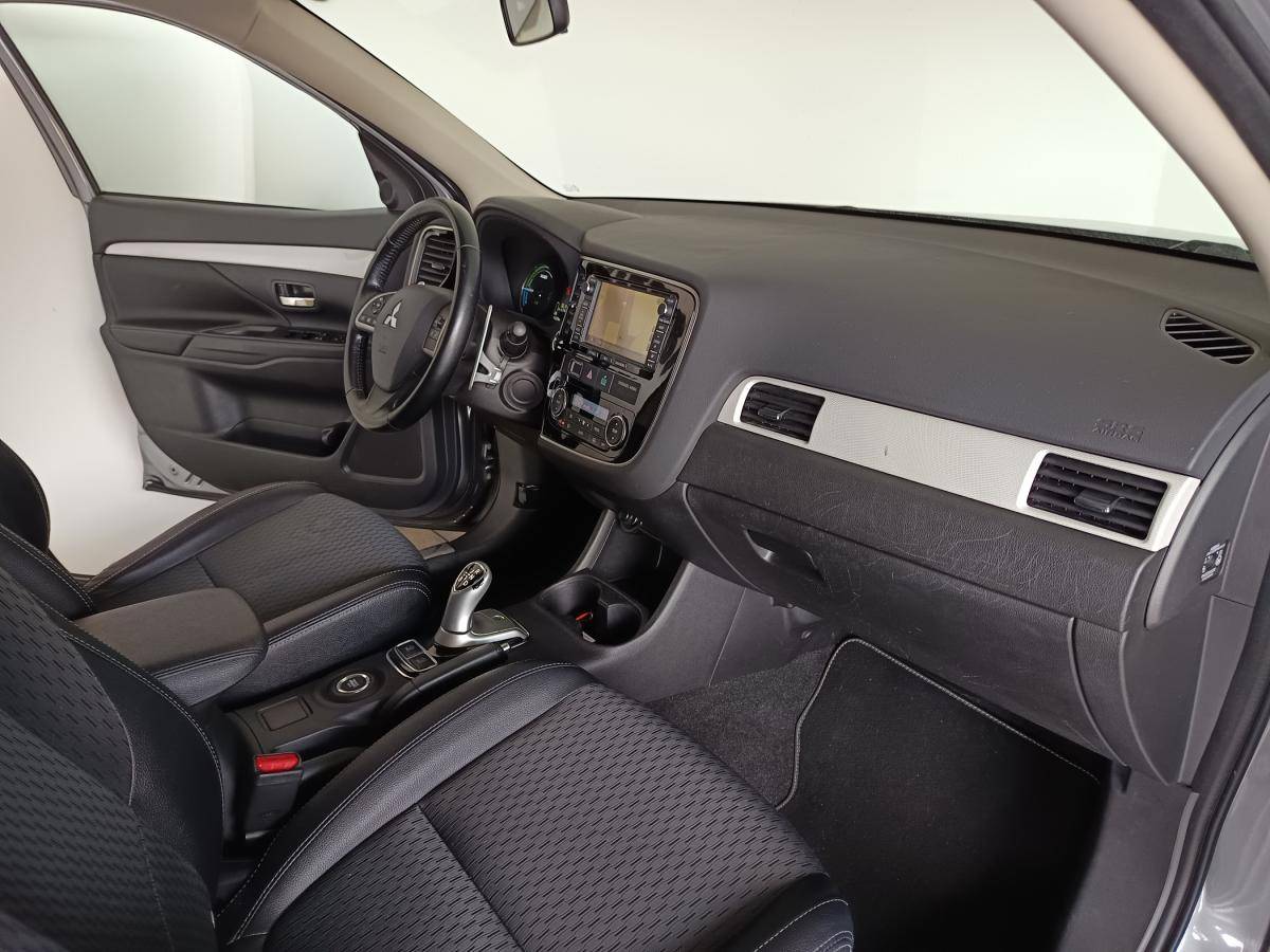 mitsubishi-outlander-2015-hibrido-a-gasolina-1998cc