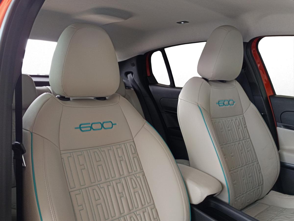 fiat-600-2023-eletrico-500cc
