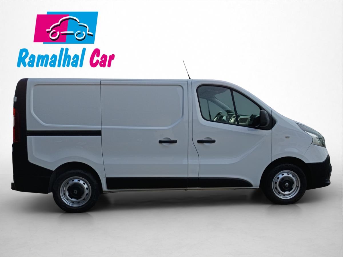 renault-trafic-2015-diesel-1598cc