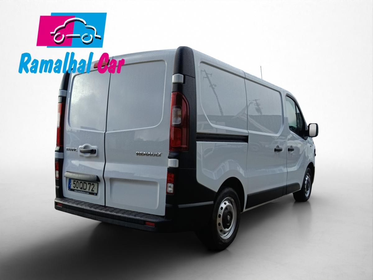 renault-trafic-2015-diesel-1598cc