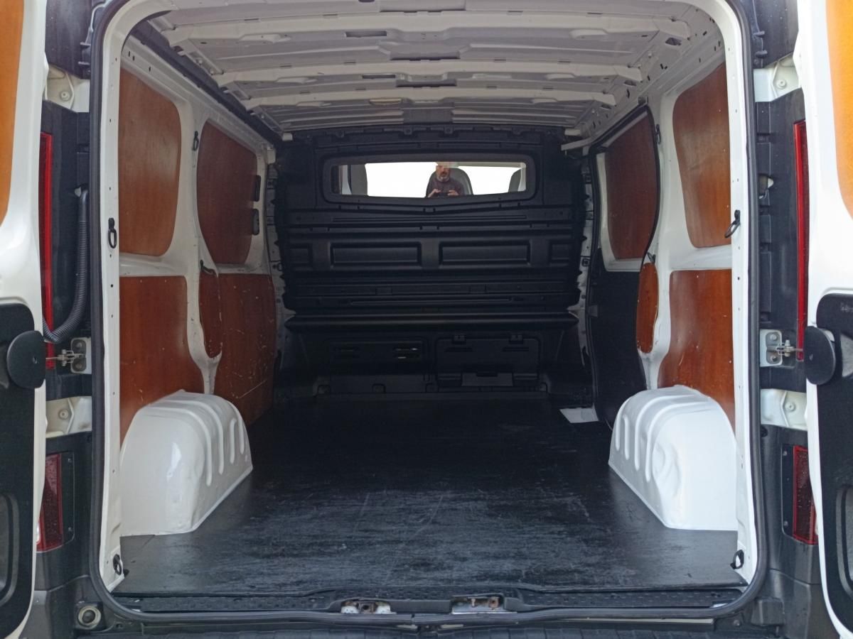 renault-trafic-2015-diesel-1598cc