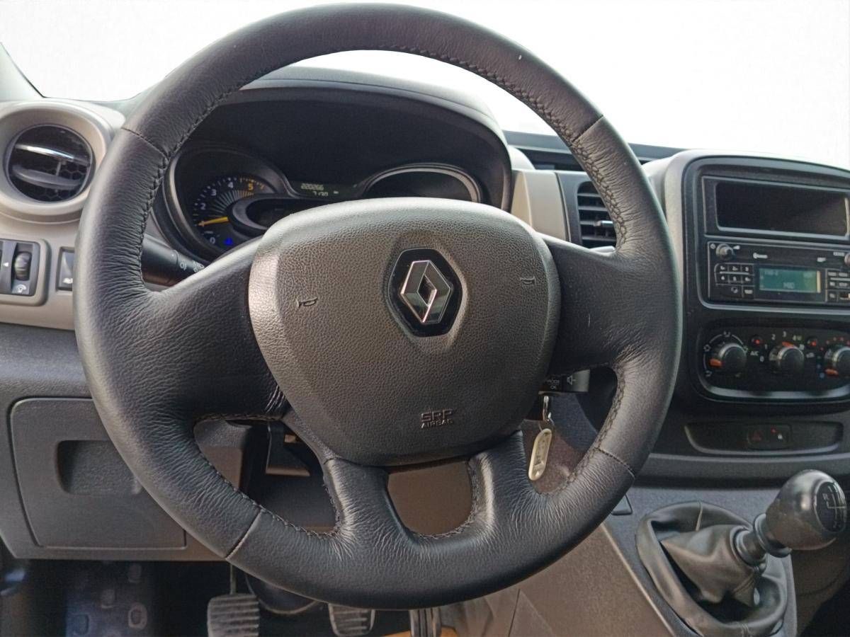 renault-trafic-2015-diesel-1598cc