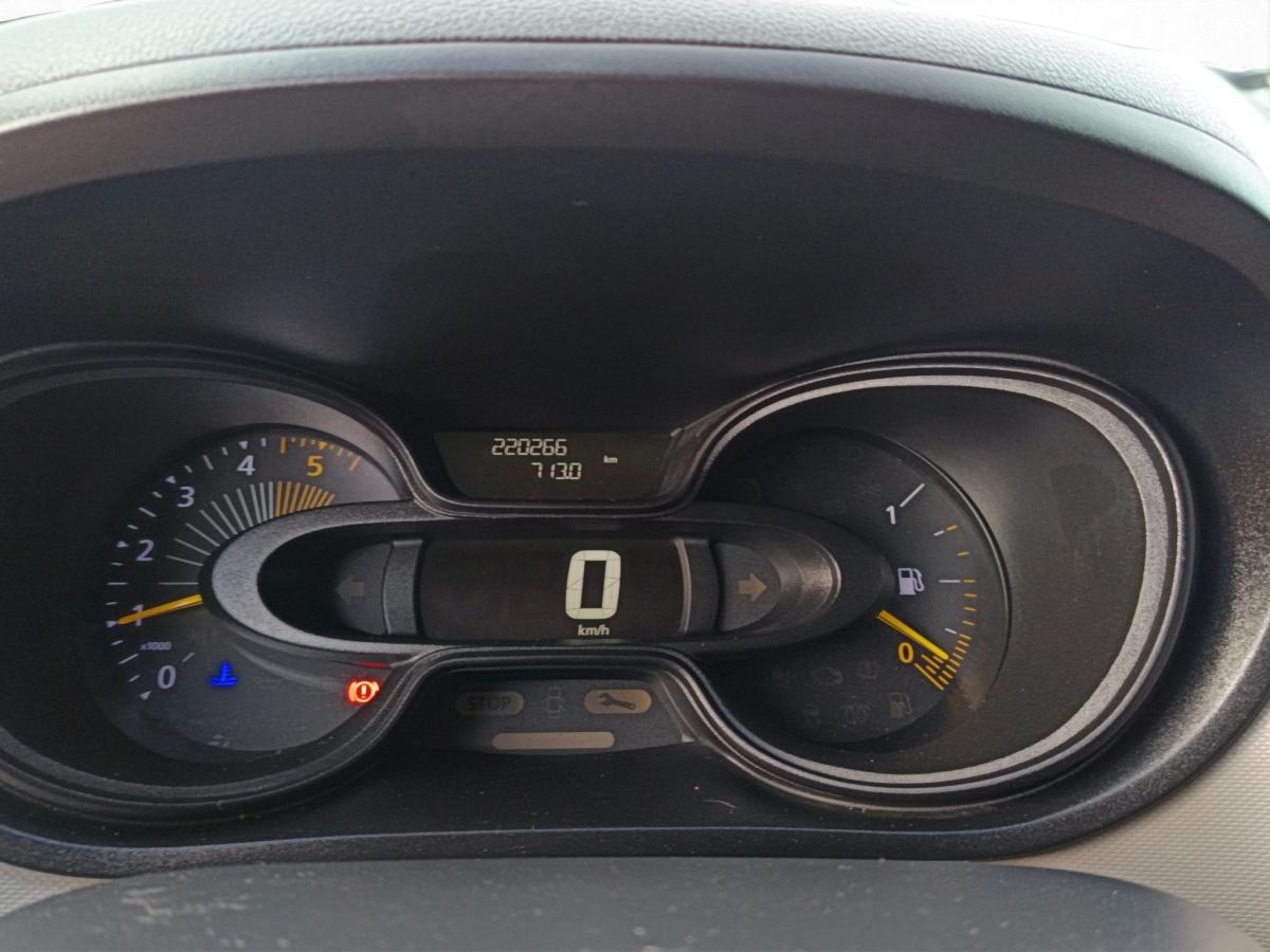 renault-trafic-2015-diesel-1598cc