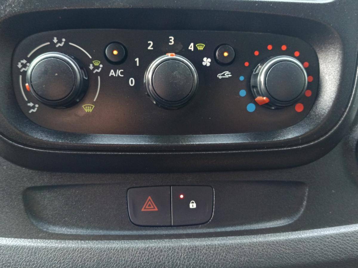 renault-trafic-2015-diesel-1598cc