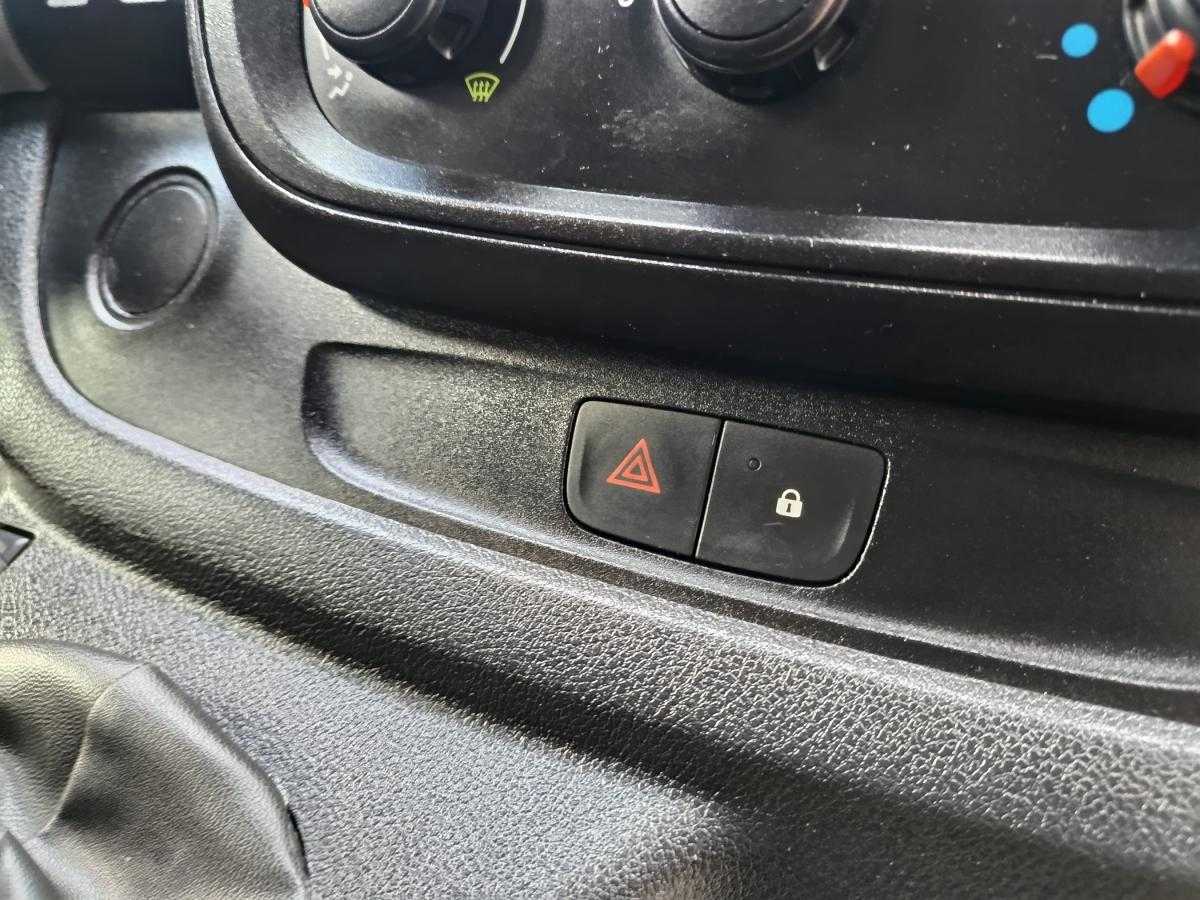 renault-trafic-2015-diesel-1598cc