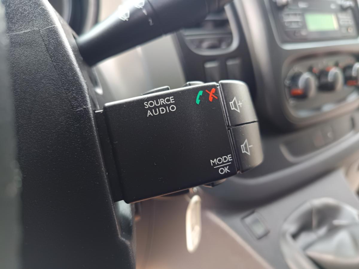 renault-trafic-2015-diesel-1598cc