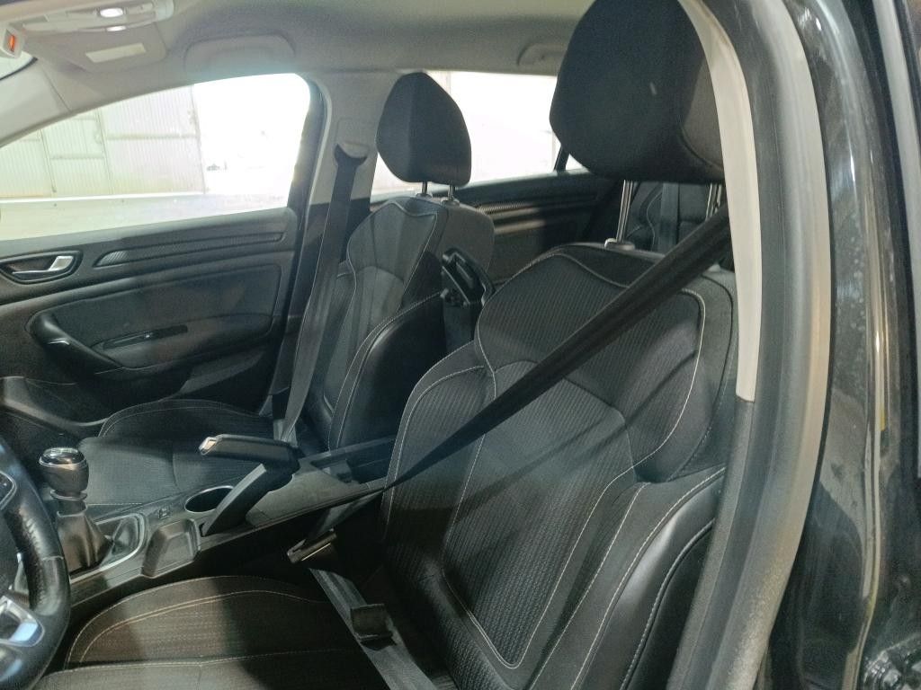 renault-megane-sport-tourer-2017-diesel-1461cc