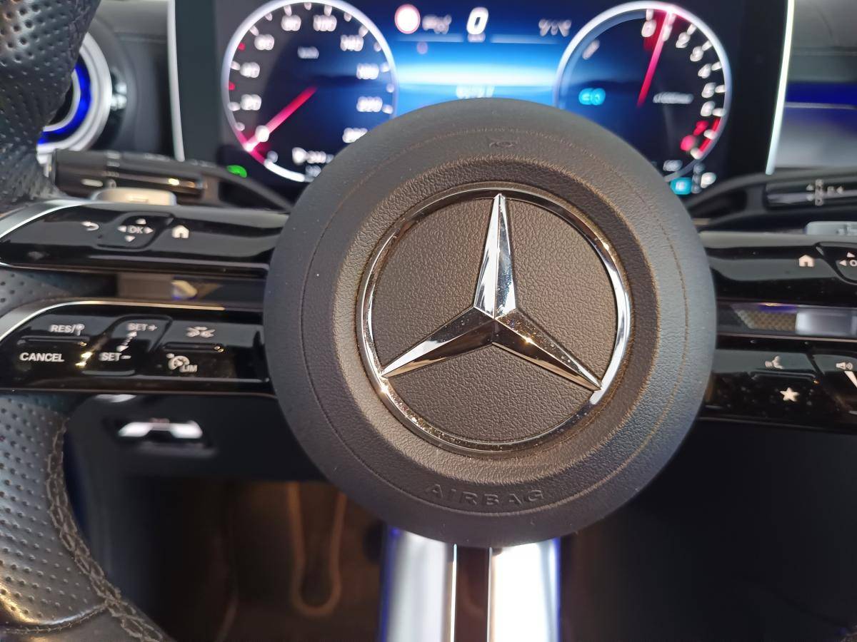 mercedes-benz-classe-c-2022-hibrido-a-gasolina-1999cc