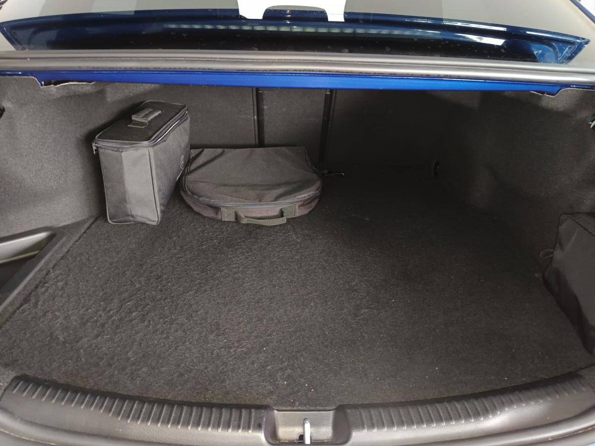 mercedes-benz-classe-c-2022-hibrido-a-gasolina-1999cc