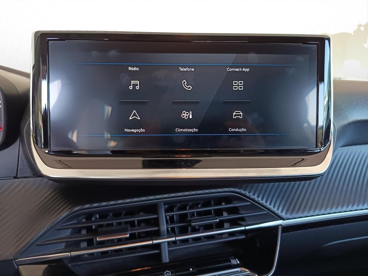 peugeot-208-2024-gasolina-1199cc