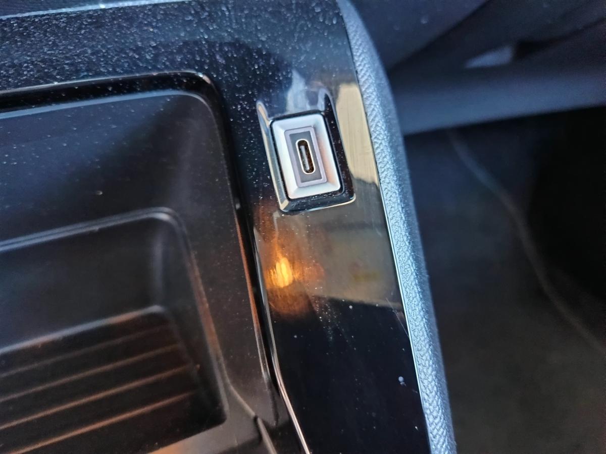 peugeot-208-2024-gasolina-1199cc