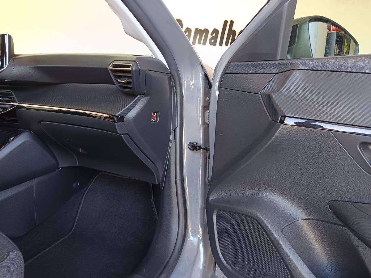 peugeot-208-2024-gasolina-1199cc