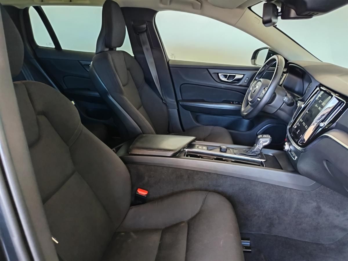volvo-v60-2019-diesel-1969cc