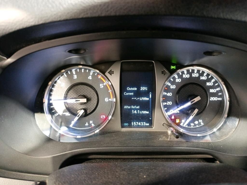 toyota-hilux-2022-diesel-2393cc