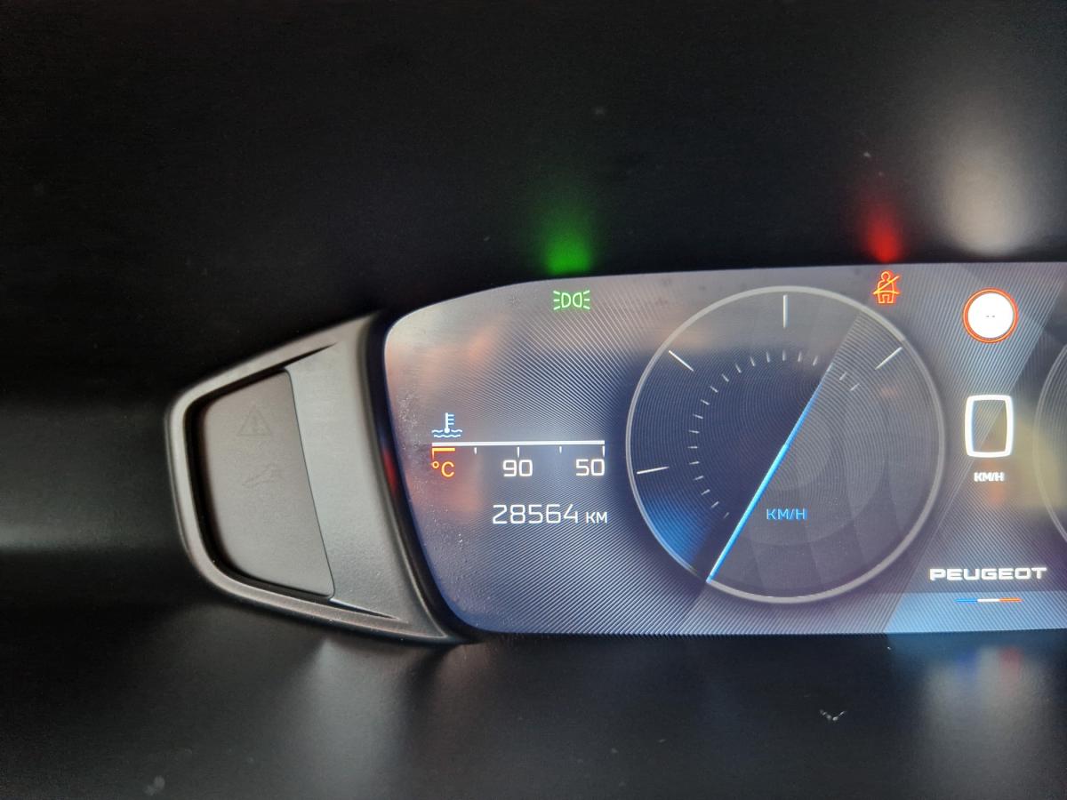 peugeot-308-2022-gasolina-1199cc