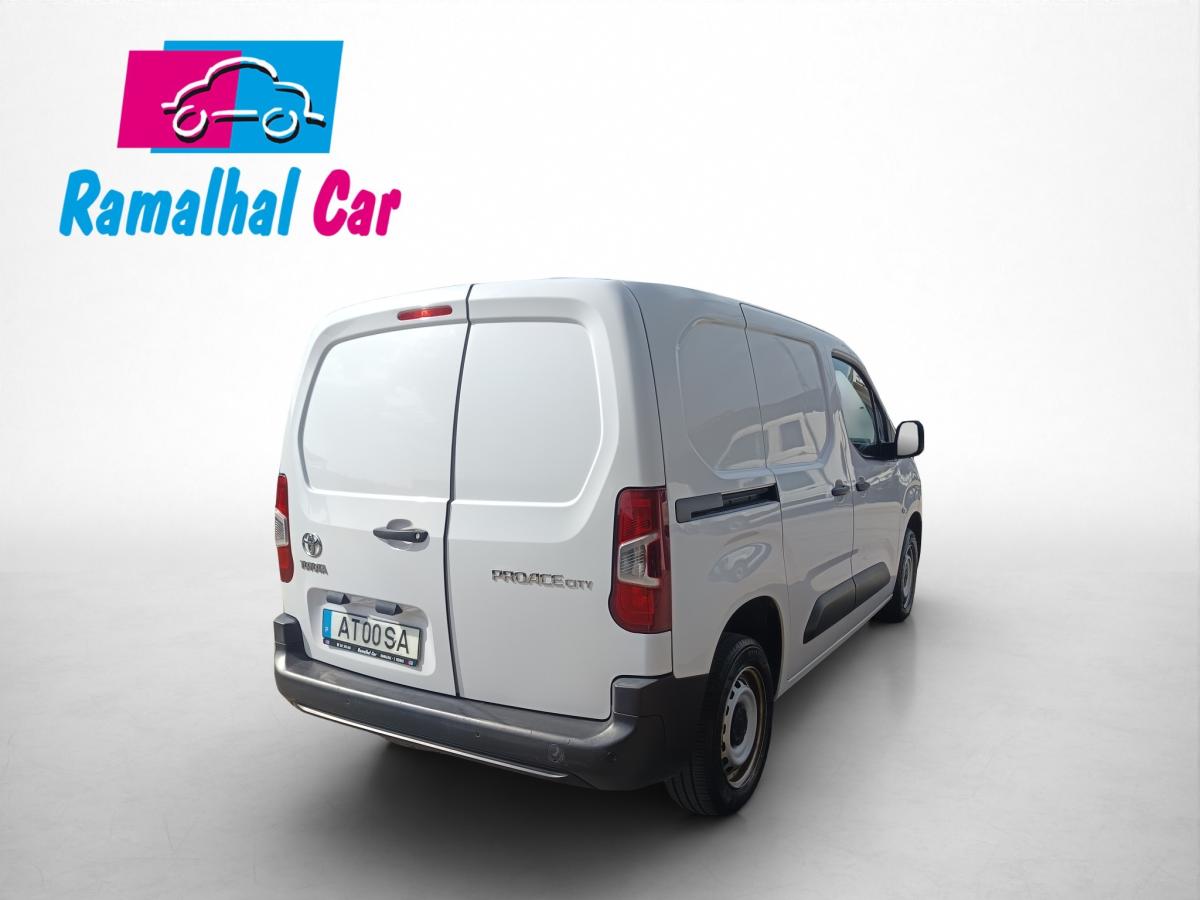 toyota-proace-2022-diesel-1499cc