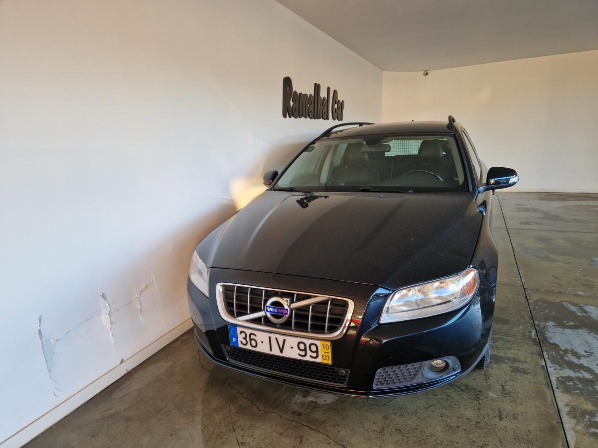 volvo-v70-2010-diesel-1560cc