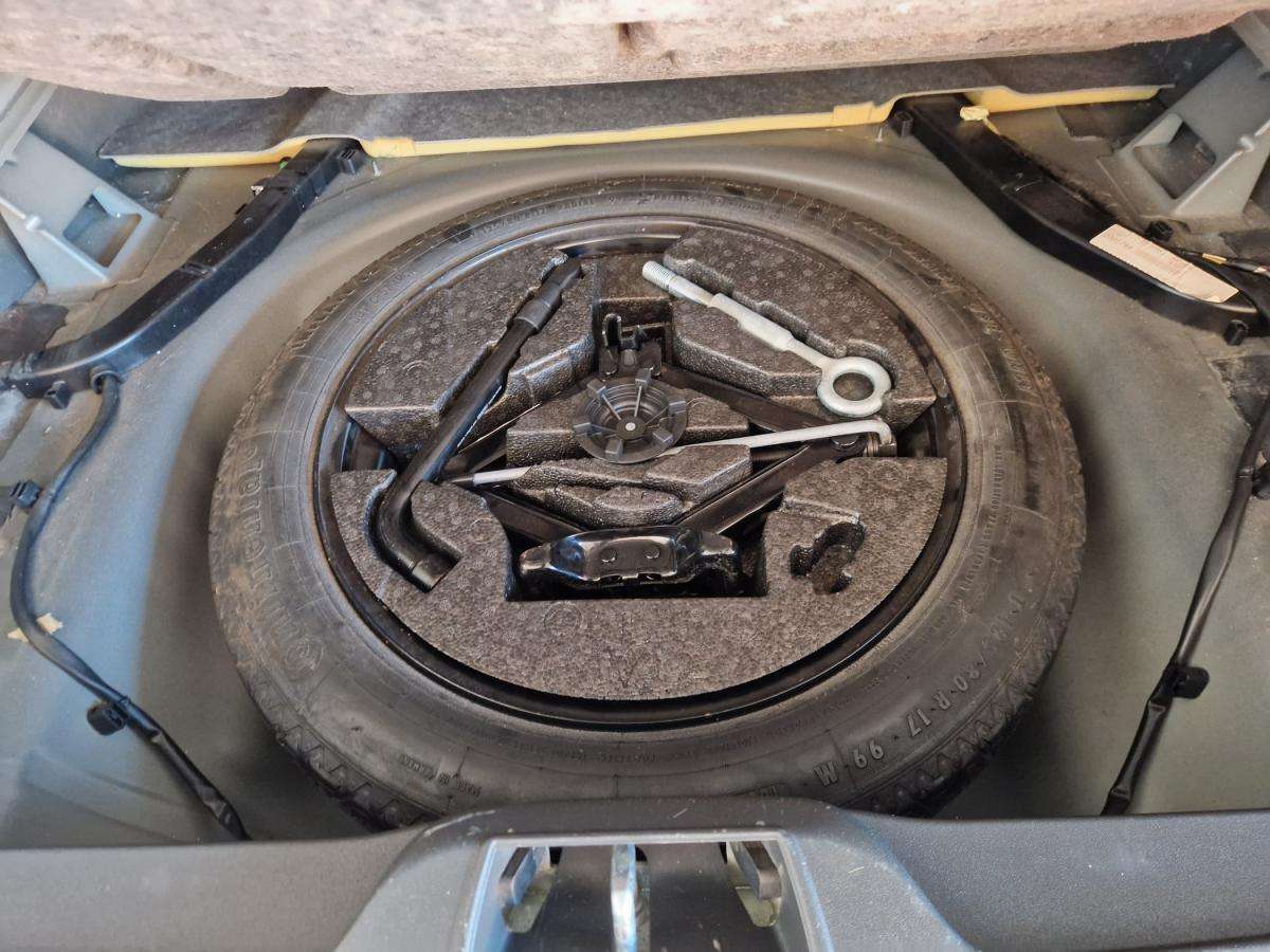 volvo-v70-2010-diesel-1560cc