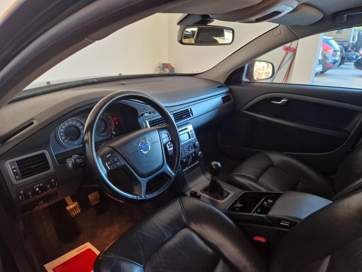 volvo-v70-2010-diesel-1560cc