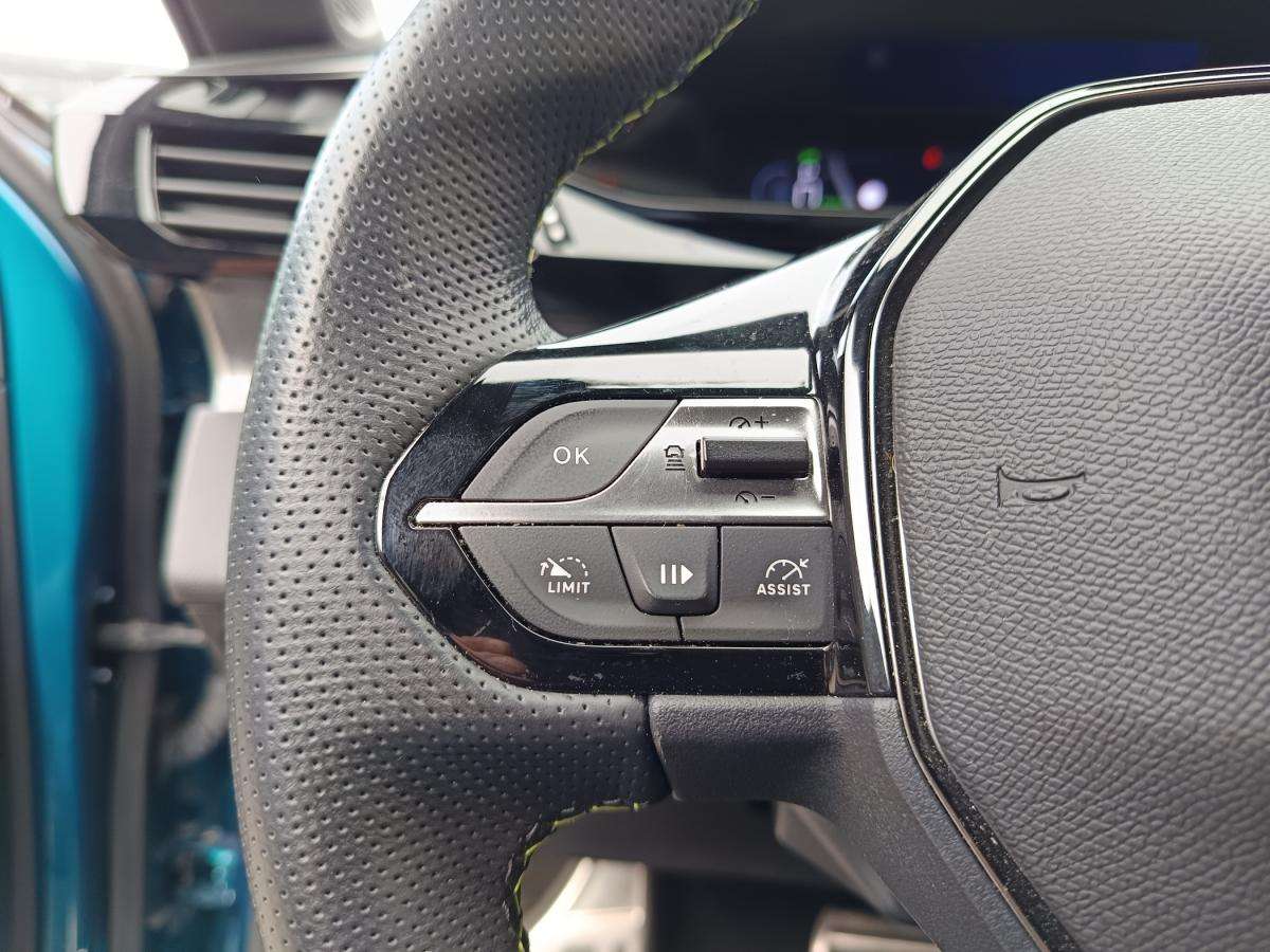peugeot-408-2023-hibrido-a-gasolina-1598cc