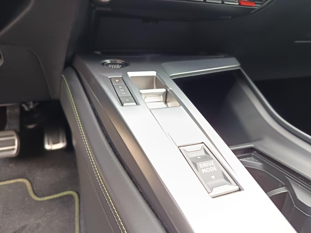 peugeot-408-2023-hibrido-a-gasolina-1598cc