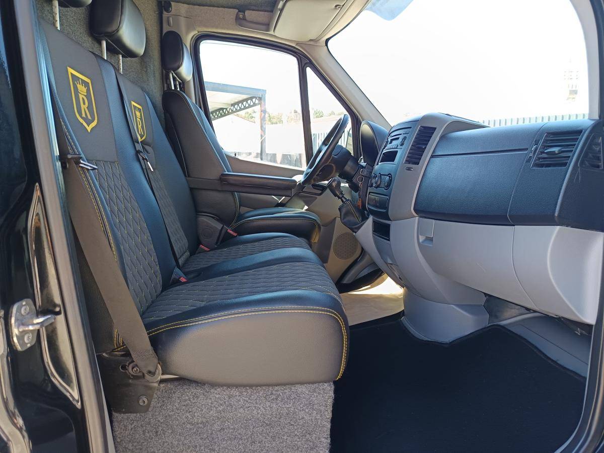 volkswagen-crafter-2013-diesel-1968cc