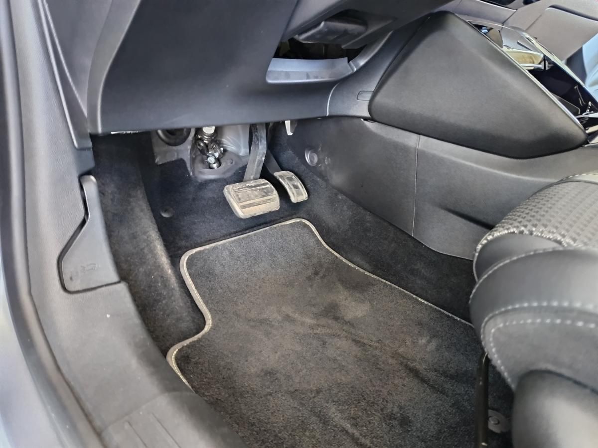 peugeot-208-2021-gasolina-1199cc