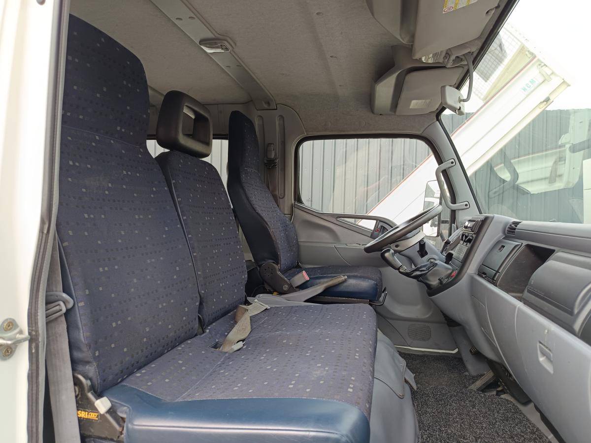 mitsubishi-canter-2006-diesel-2977cc