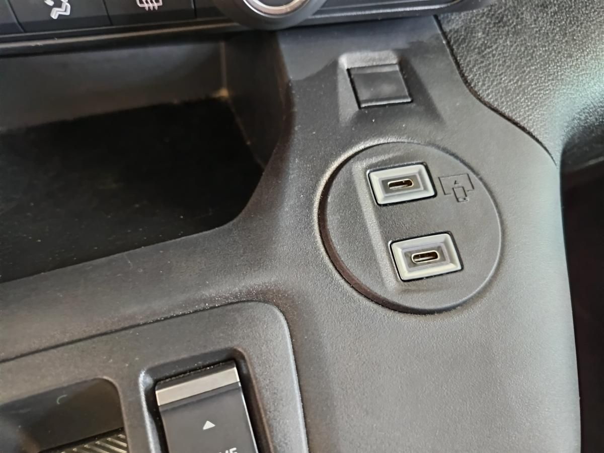 citroen-berlingo-2024-eletrico-500cc