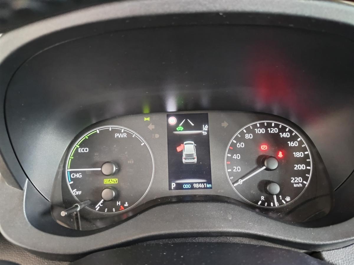 toyota-yaris-2022-hibrido-a-gasolina-1490cc