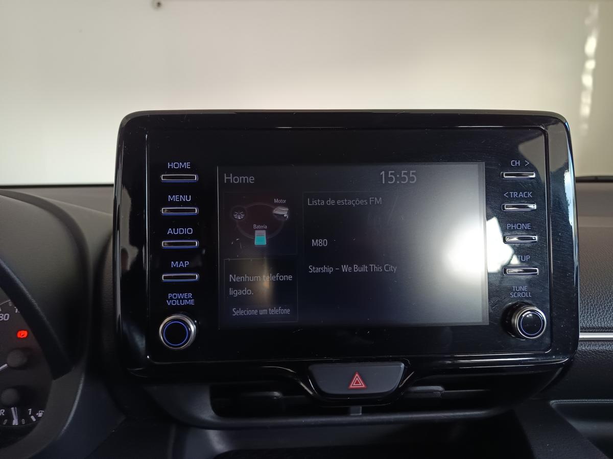 toyota-yaris-2022-hibrido-a-gasolina-1490cc