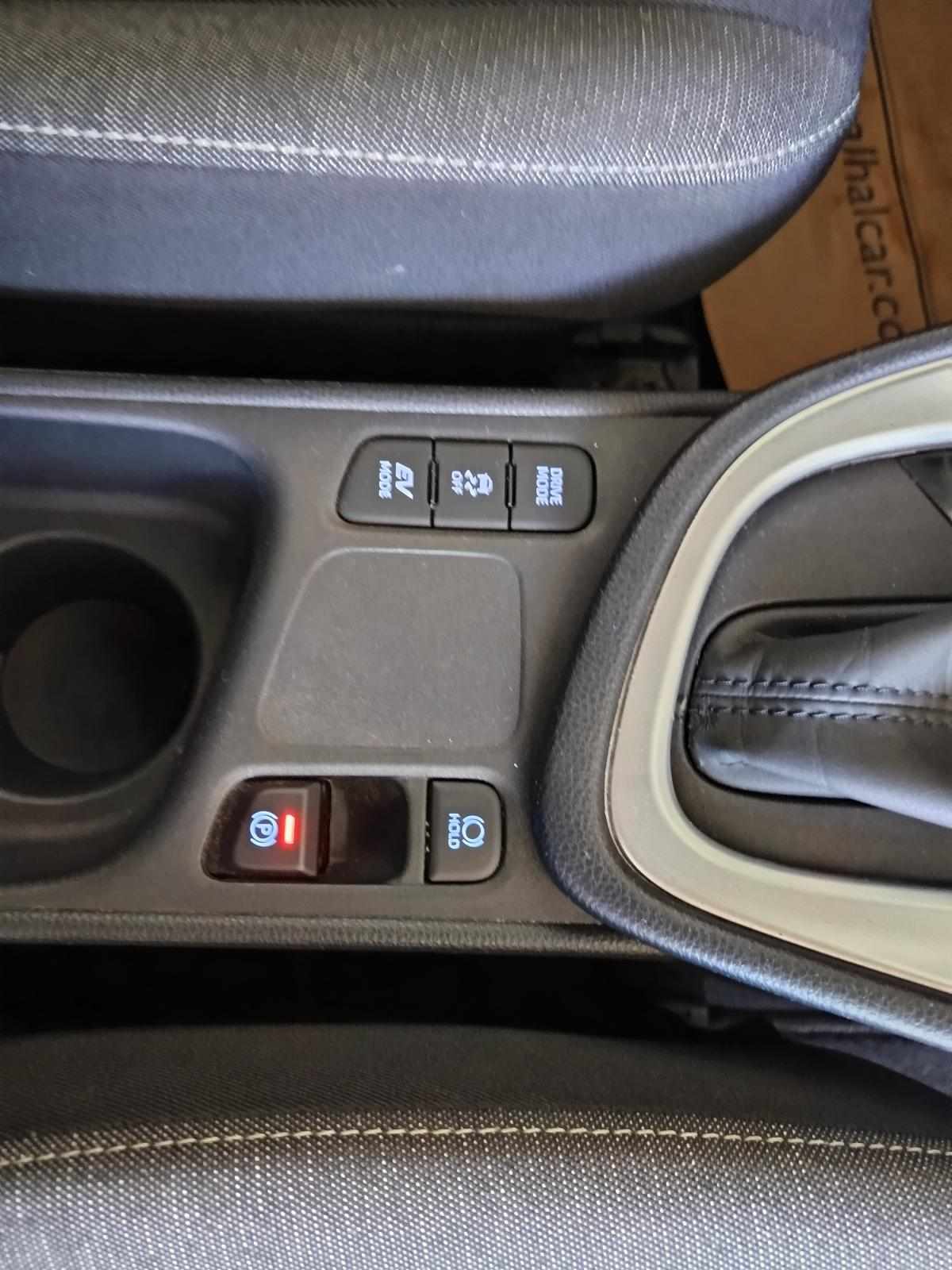 toyota-yaris-2022-hibrido-a-gasolina-1490cc