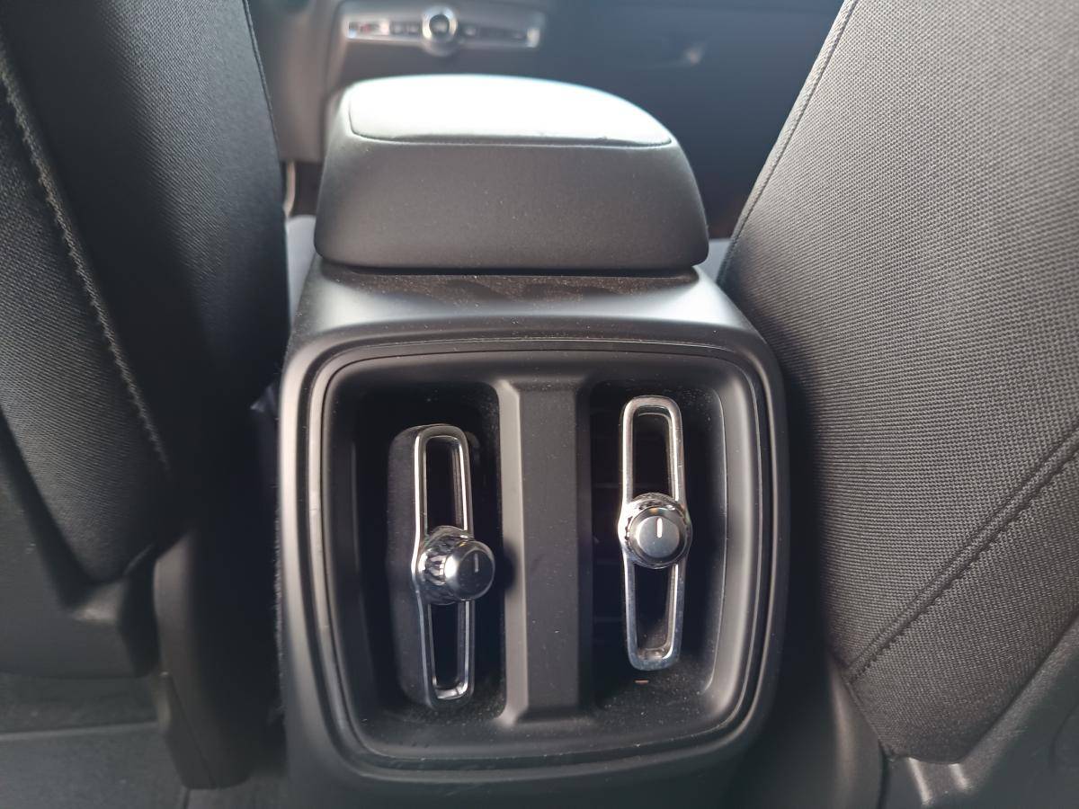 volvo-xc40-2023-eletrico-500cc