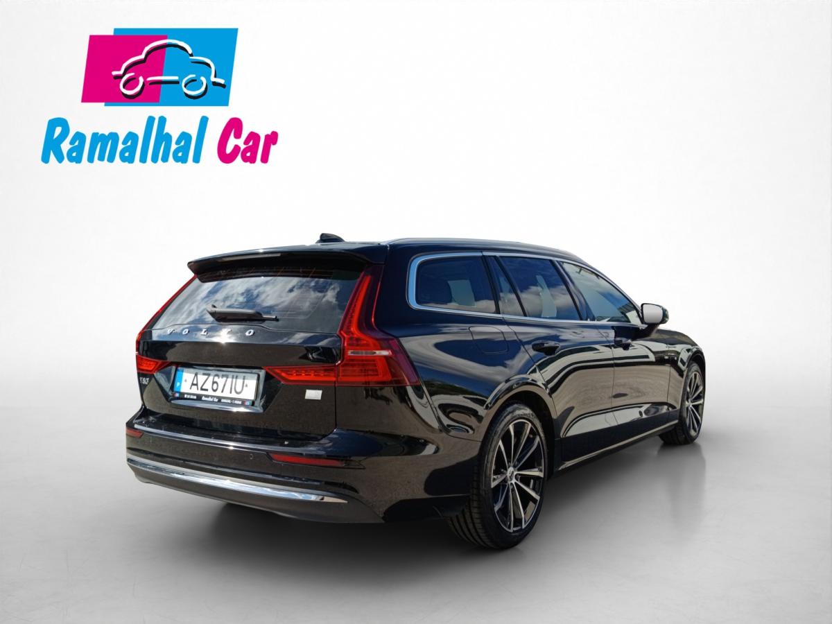 volvo-v60-2023-hibrido-a-gasolina-1969cc