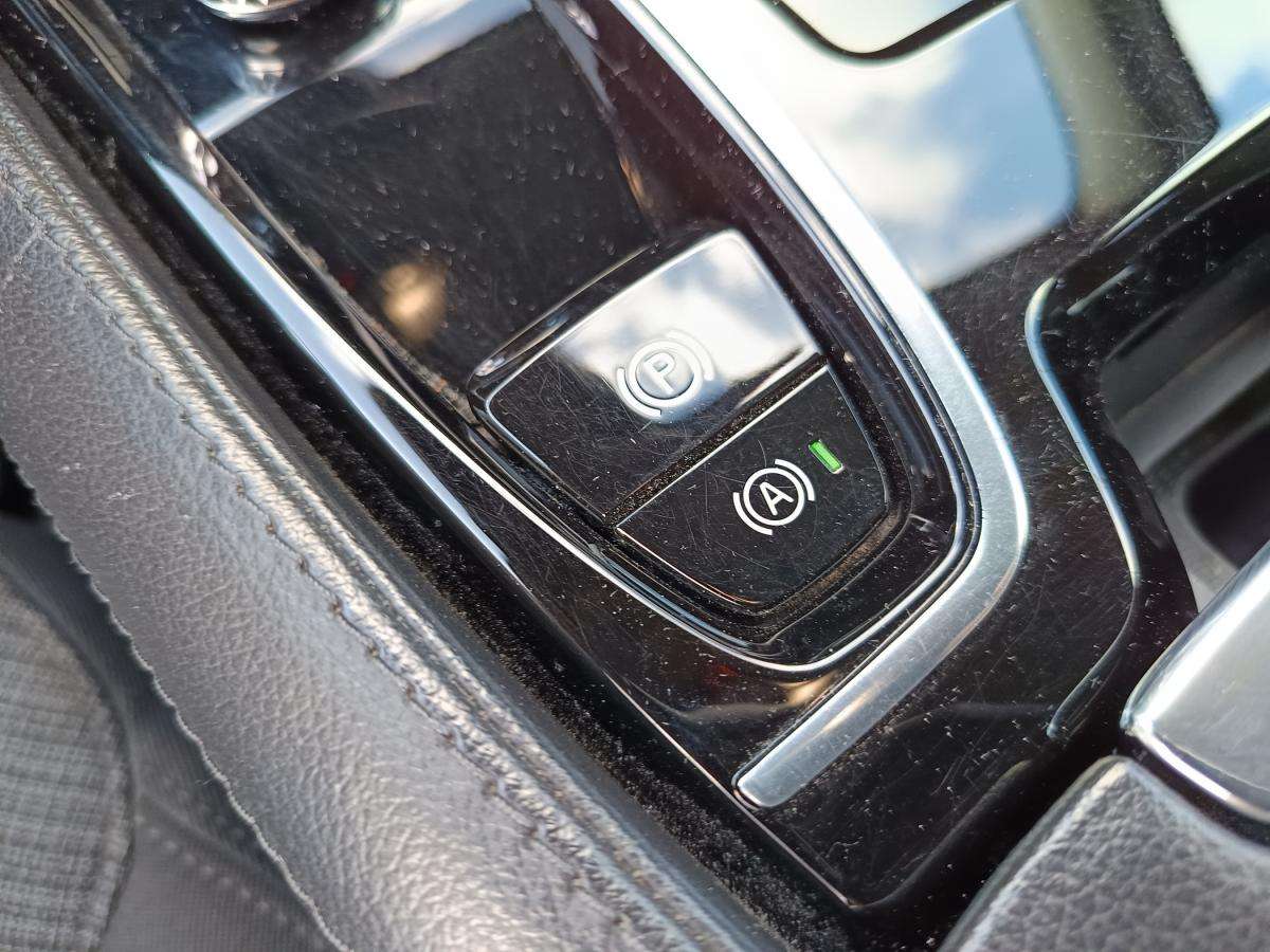 volvo-v60-2023-hibrido-a-gasolina-1969cc