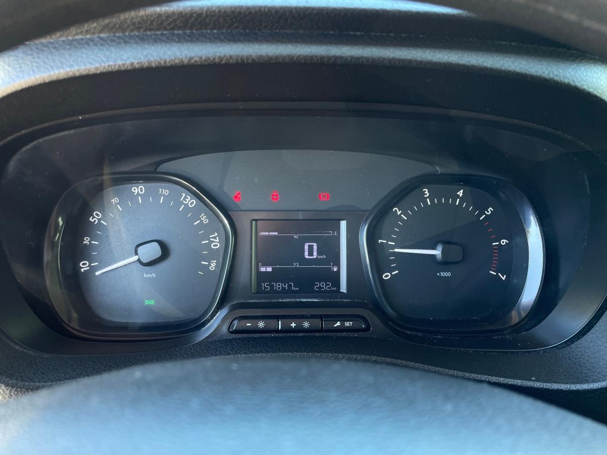 peugeot-expert-2018-diesel-1499cc