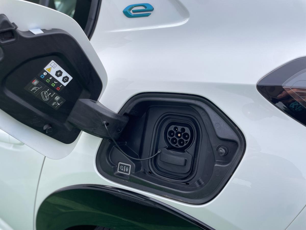 peugeot-208-2022-eletrico-0cc