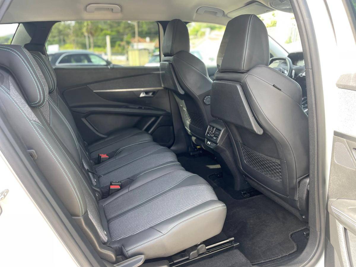 peugeot-5008-2022-diesel-1499cc