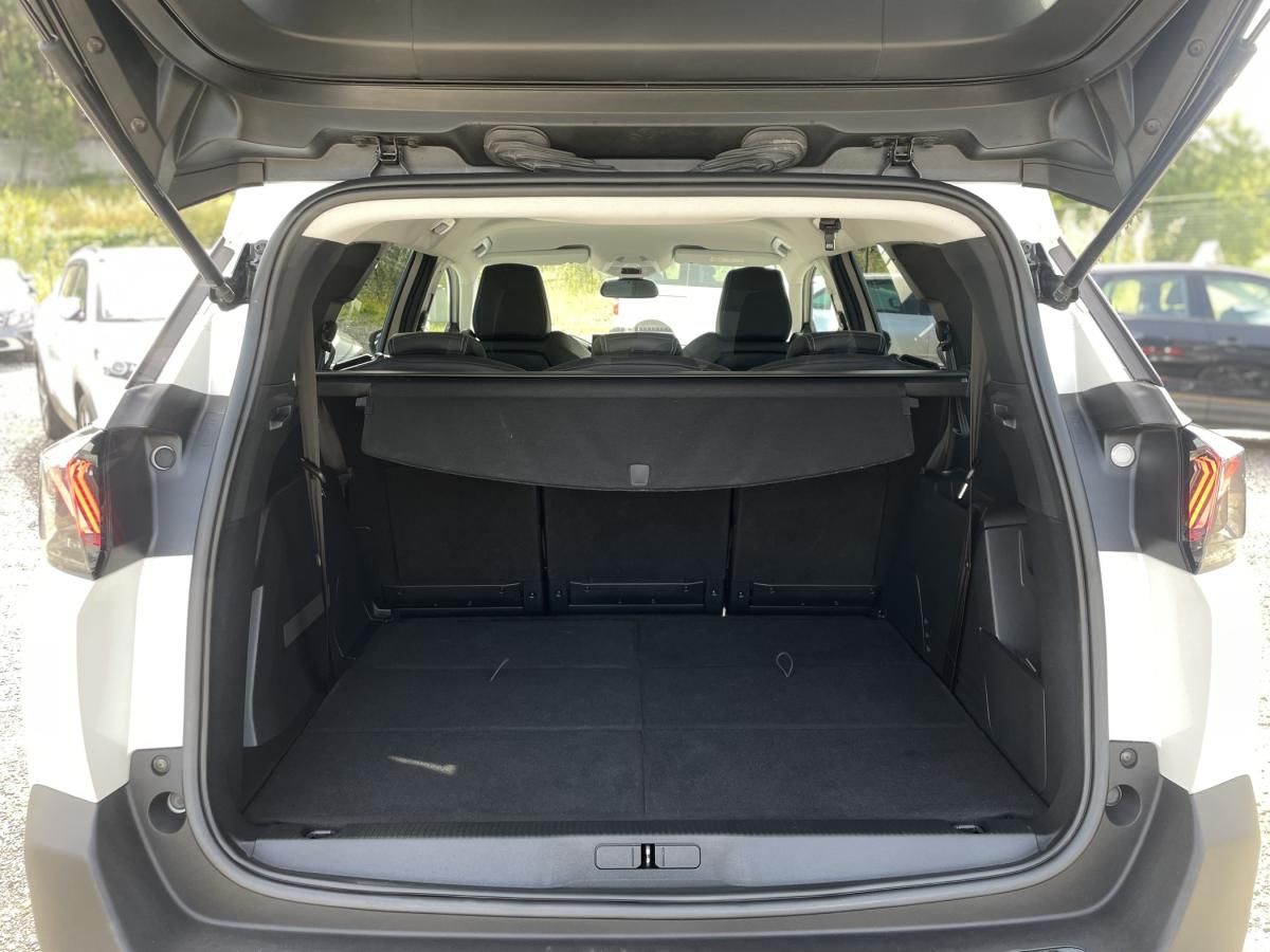 peugeot-5008-2022-diesel-1499cc