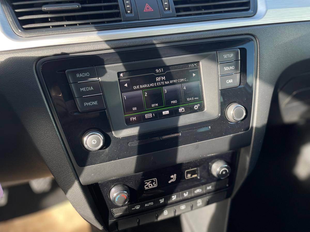 skoda-rapid-spaceback-2017-diesel-1422cc
